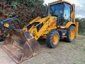 JCB 3CX 4WD Extendahoe New Roll Over Forks Pilot Control Backhoe - picture0' - Click to enlarge