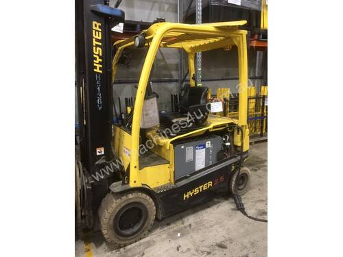 2.5T 4 Wheel Battery Electric Forklift