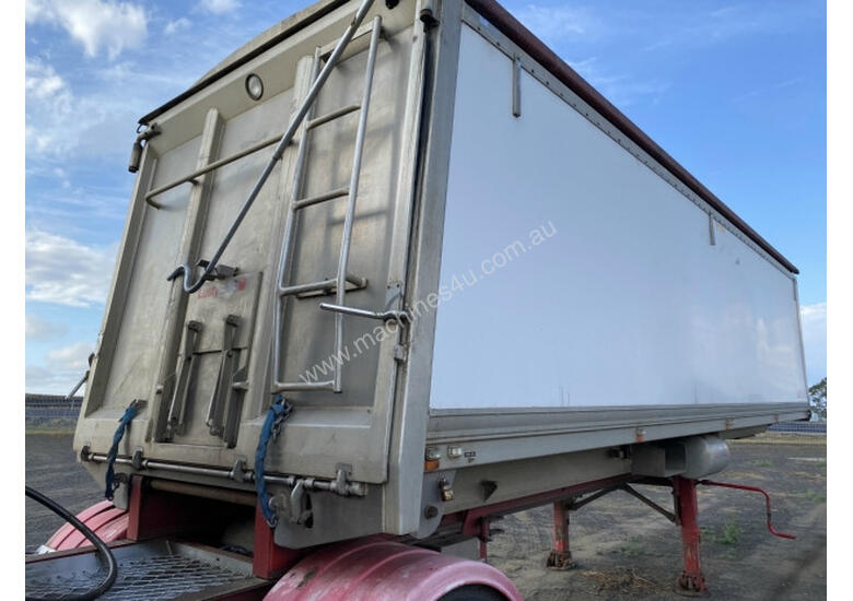caption Lusty EMS B/D Lead/Mid Tipper Trailer