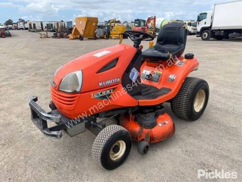 Kubota T2080