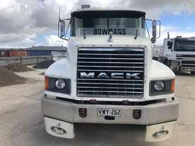 Mack CH - picture0' - Click to enlarge