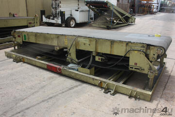 Motorised powered 4.75 - 6.47m long 1.14m wide rubber belt pneumatic extension conveyor