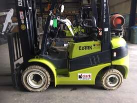 Great Condition Container Access 3.0t LPG CLARK Forklift - picture0' - Click to enlarge