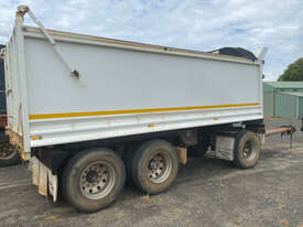 Midland Dog Tipper Trailer - picture0' - Click to enlarge