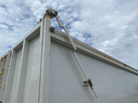 Midland Dog Tipper Trailer - picture2' - Click to enlarge