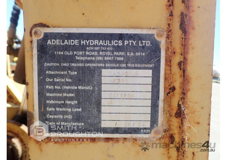 Used 2004 ADELAIDE HYDRAULICS PTY LTD HYDRAULIC RIPPER ATTACHMENT TO