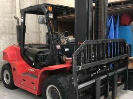 7 Ton Diesel forklift  - picture1' - Click to enlarge