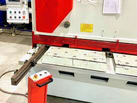 HG-4012VR - Hydraulic NC Guillotine - Variable Rake - picture2' - Click to enlarge