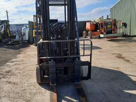 2015 7FBE20 2T Toyota Electric Forklift - picture0' - Click to enlarge