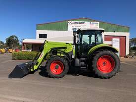 New CLAAS 620C Tractor and FE Loader - picture2' - Click to enlarge