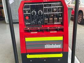 Quality Used Shindaiwa DGW500 Welder in Roll Frame - picture0' - Click to enlarge