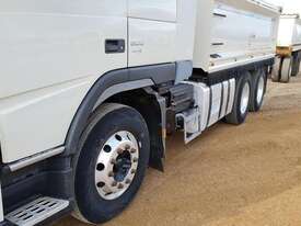 Volvo FM - picture1' - Click to enlarge