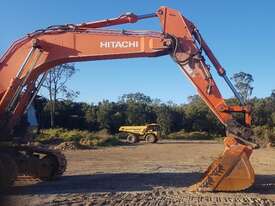 2015 HITACHI ZX670LCH-5G HYDRAULIC EXACAVATOR - picture1' - Click to enlarge