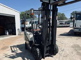 Low Hour Crown Container Mast Forklift - picture0' - Click to enlarge