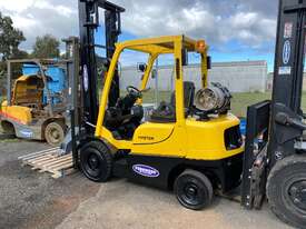 Fork Lift Hyster - picture0' - Click to enlarge