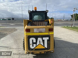 Caterpillar 226B-3 Skid Steer Loader - picture1' - Click to enlarge