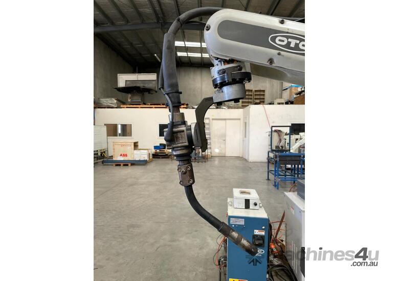 caption OTC DR-4000 Welding Robot Package