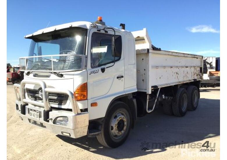 Buy Used Hino FM1J Pantech Truck in , - Listed on Machines4u