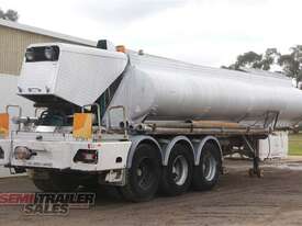 Custom Narwhal Vacuum Tanker - picture1' - Click to enlarge