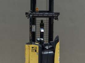 2.0T Hyster N45ZR Battery Electric Reach Stand Up - picture2' - Click to enlarge