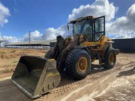 Volvo L70F - picture1' - Click to enlarge