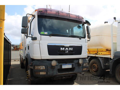 2011 MAN TGM 15.290 CREW CAB FLAT TOP