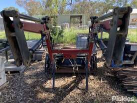 Burder 8030 XP2 Loader Arm Attachment With 4in1 Bucket. SWL 1000kg Serial No. 1451 Asset In Used Con - picture1' - Click to enlarge