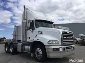 2015 Mack Granite - picture0' - Click to enlarge