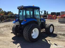 2005 New Holland TD70D - picture2' - Click to enlarge