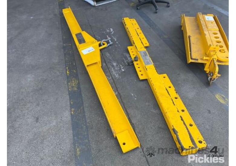 Used Lifting Spreader Bars Lot of 2 1 Length 2300mm WLL 1500kg 2