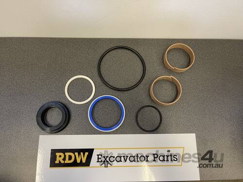 Komatsu PC200-5/6/7 Track Adjuster Seal Kit 