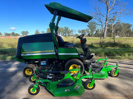 John Deere 1600 Wide Area mower Lawn Equipment - picture2' - Click to enlarge