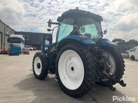 New Holland TS110A - picture2' - Click to enlarge