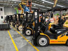 UN Forklift 3.5T Gas/Petrol Forklift: Forklifts Australia - the Industry Leader! - picture1' - Click to enlarge