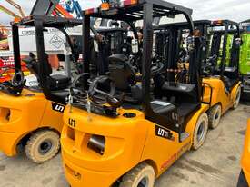 UN Forklift 3.5T Gas/Petrol Forklift: Forklifts Australia - the Industry Leader! - picture0' - Click to enlarge