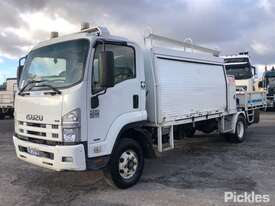 2009 Isuzu FRR500 - picture0' - Click to enlarge