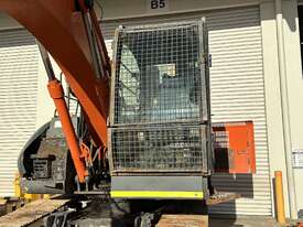 Hitachi ZX225 Excavator - Used  - picture1' - Click to enlarge