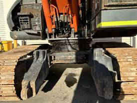 Hitachi ZX225 Excavator - Used  - picture2' - Click to enlarge