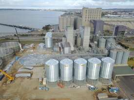 Commercial Flat Bottom Grain Silos - picture0' - Click to enlarge