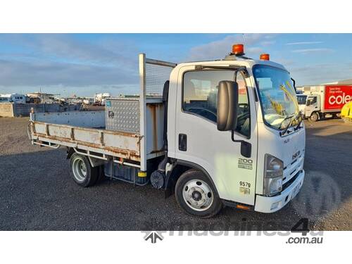 Isuzu NLR