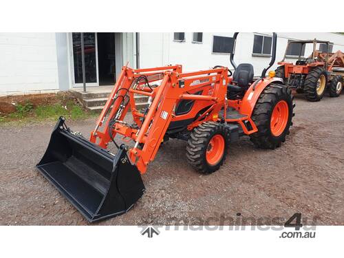 caption Kioti DK5810 HST Tractor With 4in1 Bucket