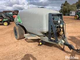 2016 Pastro Custom AG Single Axle Orchard Sprayer - picture0' - Click to enlarge