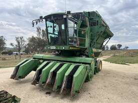 John Deere 7445 Basket Stripper - picture0' - Click to enlarge