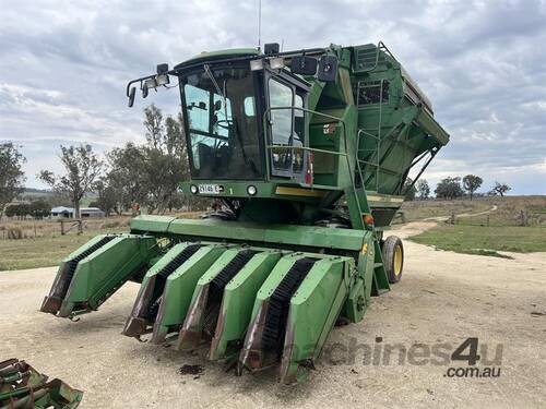 John Deere 7445 Basket Stripper