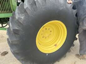 John Deere 7445 Basket Stripper - picture2' - Click to enlarge