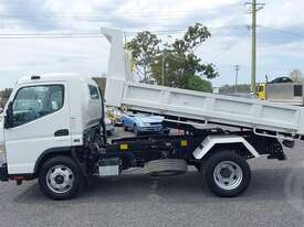 Fuso Canter - picture2' - Click to enlarge