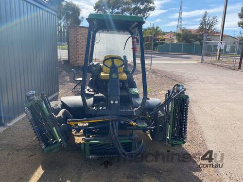 caption John Deere 353C Fairway Mower