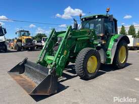 2015 John Deere 6125M Tractor / Loader - picture1' - Click to enlarge