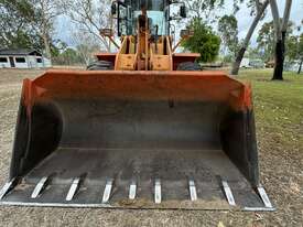 2010 14 ton Doosan Mega 250-V Loader - picture1' - Click to enlarge