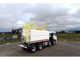 STG GLOBAL - 2023 UD QUON WATER TRUCK - picture2' - Click to enlarge